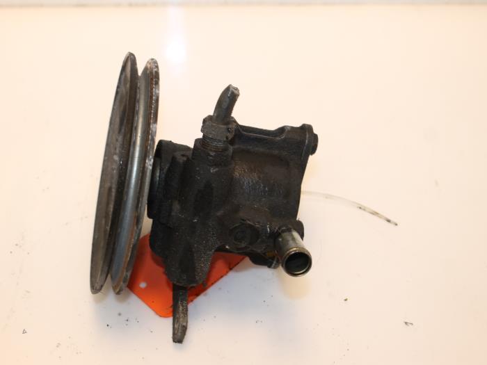 Gebruikte Servopomp Volvo 760 2.3 GL Turbo Prijs € 60,00 Margeregeling aangeboden door Van Gils Automotive