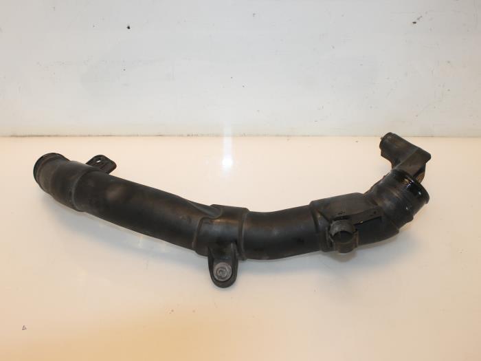Gebruikte Intercooler Buis Audi Q3 (8UB/8UG) 2.0 TDI 16V 163 Quattro Prijs € 38,72 Inclusief btw aangeboden door Van Gils Automotive