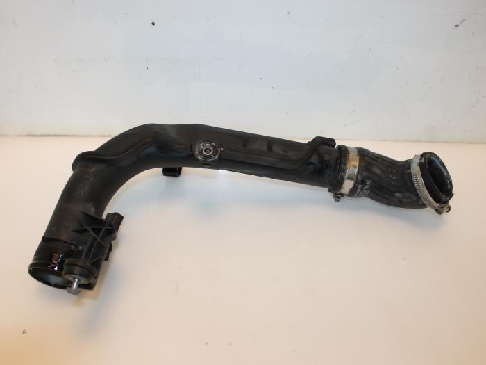 Gebruikte Intercooler Buis Audi Q3 (8UB/8UG) 2.0 TDI 16V 163 Quattro Prijs € 38,72 Inclusief btw aangeboden door Van Gils Automotive