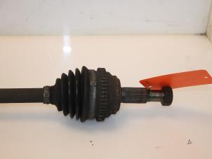 Gebruikte Aandrijfas rechts-voor Chrysler PT Cruiser 2.0 16V Prijs € 74,99 Margeregeling aangeboden door Van Gils Automotive