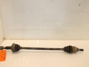 Gebruikte Steekas links-achter Nissan X-Trail (T30) 2.2 Di 4x2 Prijs € 74,99 Margeregeling aangeboden door Van Gils Automotive