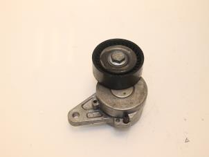 Gebruikte Spanrol Multiriem Volkswagen Golf VII Variant (AUVV) 2.0 GTD 16V Prijs € 36,30 Inclusief btw aangeboden door Van Gils Automotive