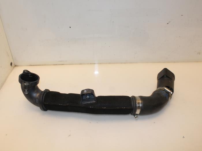 Gebruikte Intercooler Buis Volkswagen Touran (5T1) 1.6 TDI SCR BlueMotion Technology Prijs € 38,72 Inclusief btw aangeboden door Van Gils Automotive