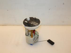 Gebruikte Benzinepomp Ford Fiesta 5 (JD/JH) 1.3 Prijs € 59,99 Margeregeling aangeboden door Van Gils Automotive