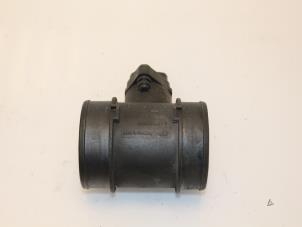 Gebruikte Luchtmassameter Dodge Ram Van 2.5 CRD 16V Prijs € 60,00 Margeregeling aangeboden door Van Gils Automotive