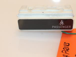 Gebruikte Display Interieur Toyota Prius (NHW20) 1.5 16V Prijs € 30,00 Margeregeling aangeboden door Van Gils Automotive