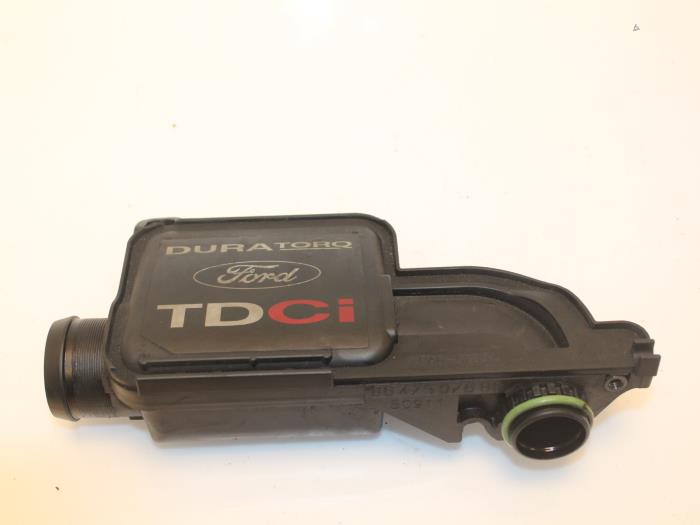 Gebruikte Intercooler Buis Ford Fiesta 5 (JD/JH) 1.4 TDCi Prijs € 35,00 Margeregeling aangeboden door Van Gils Automotive