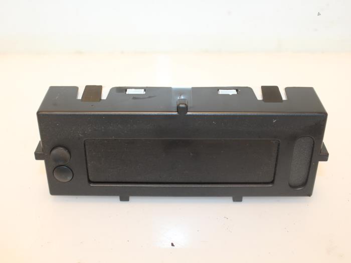 Gebruikte Display Interieur Renault Megane III Berline (BZ) 1.6 16V Prijs € 54,00 Margeregeling aangeboden door Van Gils Automotive