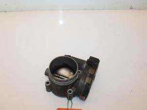 Gebruikte Gasklephuis Fiat Stilo (192A/B) 2.4 20V Abarth 3-Drs. Prijs € 65,00 Margeregeling aangeboden door Van Gils Automotive