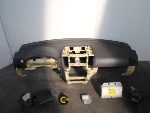 Gebruikte Airbag Set + Module Kia Sorento I (JC) 2.5 CRDi 16V Prijs € 450,00 Margeregeling aangeboden door Van Gils Automotive