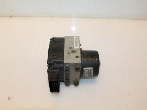 Gebruikte ABS Pomp Ford Focus 1 1.4 16V Prijs € 75,00 Margeregeling aangeboden door Van Gils Automotive