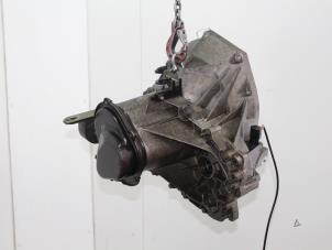 Gebruikte Versnellingsbak Ford Ka I 1.3i Prijs € 199,99 Margeregeling aangeboden door Van Gils Automotive