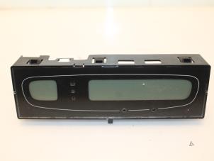 Gebruikte Display Interieur Renault Laguna II Grandtour (KG) 1.8 16V Prijs € 35,00 Margeregeling aangeboden door Van Gils Automotive