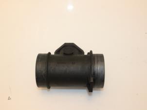 Gebruikte Luchtmassameter Saab 900 II (YS3D) 2.3 S,SE 16V Prijs € 60,00 Margeregeling aangeboden door Van Gils Automotive