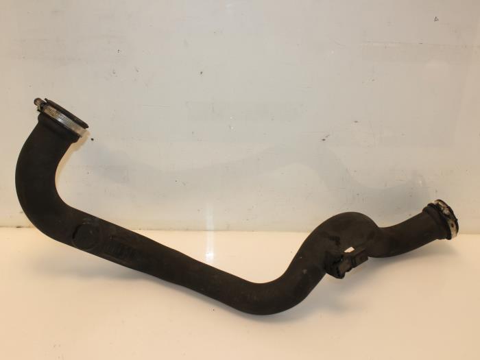 Gebruikte Intercooler Buis Audi A4 (B8) 2.0 TDI 16V Prijs € 38,72 Inclusief btw aangeboden door Van Gils Automotive