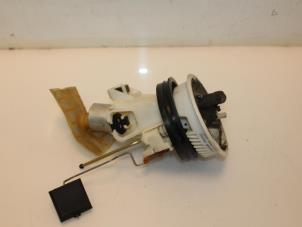 Gebruikte Benzinepomp BMW 3 serie (E36/4) 316i Prijs € 59,99 Margeregeling aangeboden door Van Gils Automotive