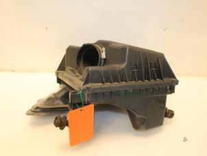 Gebruikte Luchtfilterhuis Opel Astra J (PC6/PD6/PE6/PF6) 2.0 CDTI 16V 165 Ecotec Prijs € 30,00 Margeregeling aangeboden door Van Gils Automotive
