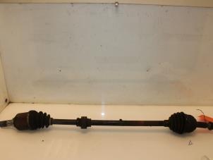 Gebruikte Steekas rechts-voor Nissan Micra (K12) 1.2 16V Prijs € 74,99 Margeregeling aangeboden door Van Gils Automotive