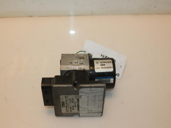 Gebruikte ABS Pomp Opel Vectra C Caravan 2.2 DIG 16V Prijs € 75,00 Margeregeling aangeboden door Van Gils Automotive