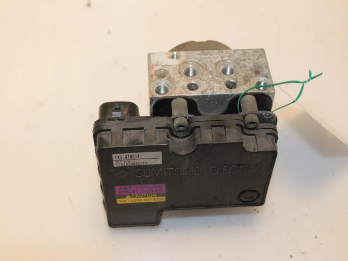 Gebruikte ABS Pomp Toyota Yaris (P1) 1.0 16V VVT-i Prijs € 25,00 Margeregeling aangeboden door Van Gils Automotive
