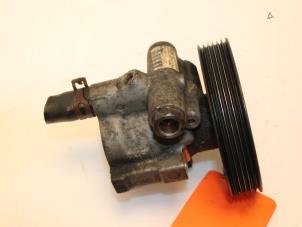 Gebruikte Servopomp Renault Laguna II Grandtour (KG) 1.9 dCi 100 Prijs € 60,00 Margeregeling aangeboden door Van Gils Automotive