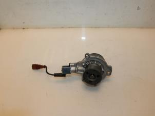 Gebruikte Waterpomp Volkswagen Tiguan (AD1) 2.0 TDI 16V BlueMotion Techn.SCR 4Motion Prijs € 99,22 Inclusief btw aangeboden door Van Gils Automotive