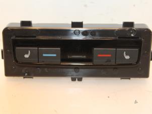 Gebruikte Kachel Bedieningspaneel Volkswagen Touran (5T1) 1.6 TDI Prijs € 93,17 Inclusief btw aangeboden door Van Gils Automotive