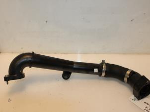 Gebruikte Intercooler Buis Volkswagen Caddy IV 2.0 TDI 102 Prijs € 38,72 Inclusief btw aangeboden door Van Gils Automotive