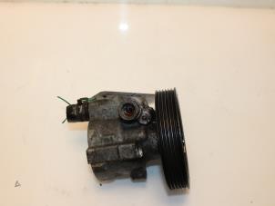 Gebruikte Pomp Servo Renault Laguna II Grandtour (KG) 1.9 dCi 120 Prijs € 60,00 Margeregeling aangeboden door Van Gils Automotive