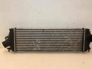 Gebruikte Intercooler Opel Vivaro 2.0 CDTI Prijs € 30,00 Margeregeling aangeboden door Van Gils Automotive