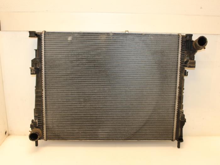 Gebruikte Radiateur Opel Vivaro 2.0 CDTI Prijs € 25,00 Margeregeling aangeboden door Van Gils Automotive