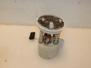 Gebruikte Benzinepomp Mazda 2 (NB/NC/ND/NE) 1.4 16V Prijs € 54,00 Margeregeling aangeboden door Van Gils Automotive