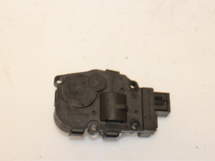Kachelklep Motor Mercedes E-Klasse O123053 - foto 1