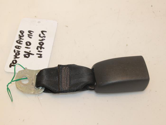 Rear seatbelt buckle, centre Toyota Aygo O108146 - foto 1