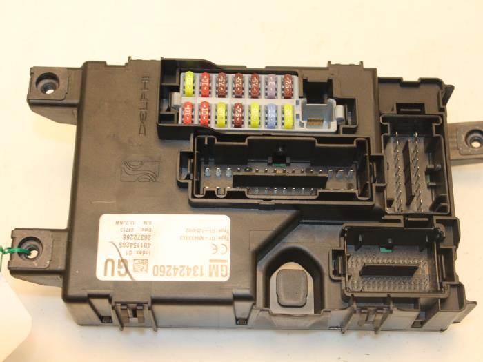 Fuse box Opel Corsa VanGilsAutomotive