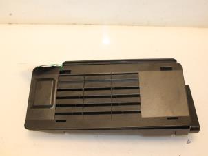 Gebruikte Diversen Mercedes E (W212) E-300 V6 24V BlueEFFICIENCY 4-Matic Prijs € 32,00 Margeregeling aangeboden door Van Gils Automotive