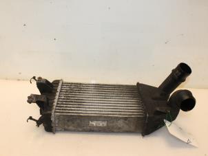 Gebruikte Intercooler Opel Astra H SW (L35) 1.7 CDTi 16V Prijs € 66,00 Margeregeling aangeboden door Van Gils Automotive
