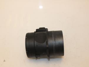 Gebruikte Luchtmassameter Seat Alhambra (7N) 2.0 TDI 16V Prijs € 36,30 Inclusief btw aangeboden door Van Gils Automotive