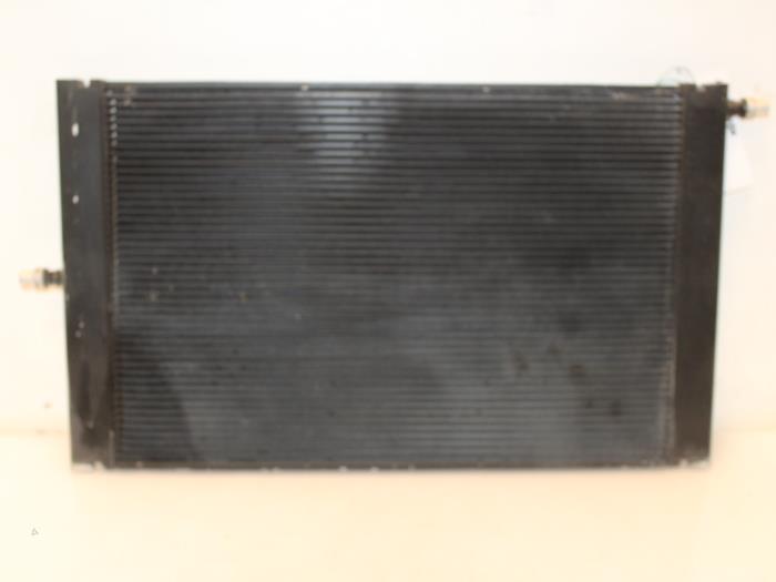 Gebruikte Radiateur Landrover Range Rover III (LM) 4.2 V8 32V Supercharged Prijs € 109,00 Margeregeling aangeboden door Van Gils Automotive