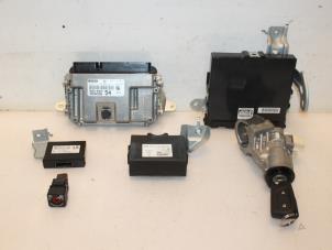 Gebruikte Kontaktslot + computer Toyota Aygo (B40) 1.0 12V VVT-i Prijs € 181,49 Inclusief btw aangeboden door Van Gils Automotive