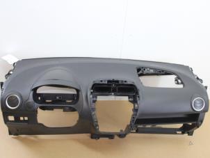 Gebruikte Dashboard Mitsubishi Space Star (A0) 1.0 12V Prijs € 375,00 Margeregeling aangeboden door Van Gils Automotive