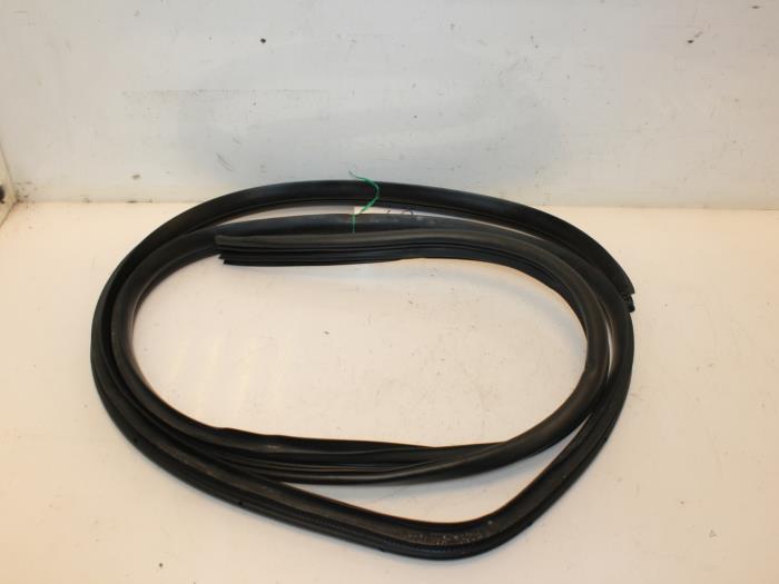 Portierrubber 4Deurs links-achter Hyundai I20 O110569 - foto 1