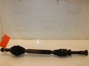 Gebruikte Homokineetas rechts-voor Renault Laguna II (BG) 1.9 dCi 100 Prijs € 74,99 Margeregeling aangeboden door Van Gils Automotive