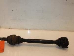 Gebruikte Aandrijfas links-achter BMW 5 serie (E39) 525 tds Prijs € 74,99 Margeregeling aangeboden door Van Gils Automotive