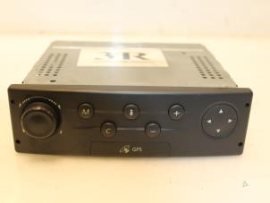 Gebruikte Navigatie Module Renault Laguna II (BG) 2.2 dCi 150 16V Prijs € 75,00 Margeregeling aangeboden door Van Gils Automotive