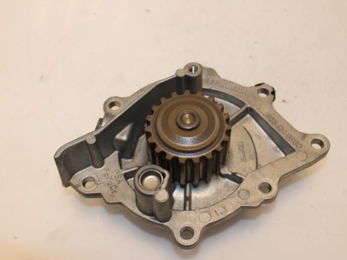 Gebruikte Waterpomp Citroen C5 III Berline (RD) 2.0 HDi 16V, BlueHDI 150 16V Prijs € 39,99 Margeregeling aangeboden door Van Gils Automotive