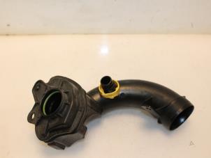 Gebruikte Intercooler Buis Citroen C5 III Berline (RD) 2.0 HDi 16V, BlueHDI 150 16V Prijs € 30,00 Margeregeling aangeboden door Van Gils Automotive