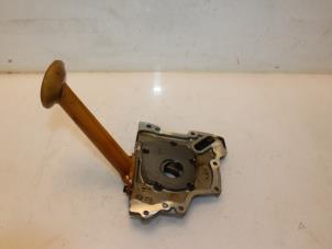 Gebruikte Oliepomp Volkswagen Polo V (6R) 1.4 16V Prijs € 38,00 Margeregeling aangeboden door Van Gils Automotive