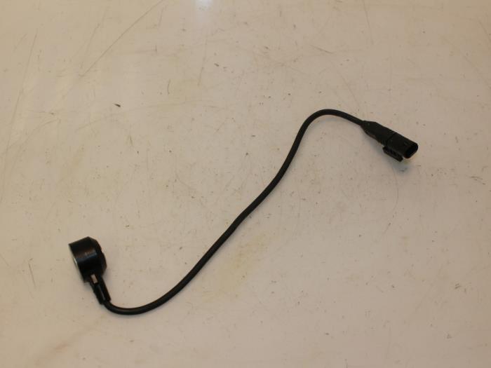 Pingelsensor van een Mercedes-Benz A (W176) 1.6 A-180 16V 2014