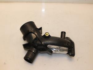 Gebruikte Intercooler Buis Nissan Qashqai (J11) 1.5 dCi DPF Prijs € 54,00 Margeregeling aangeboden door Van Gils Automotive